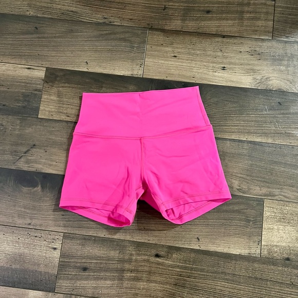 Lululemon align high rise short 4” - Picture 3 of 5